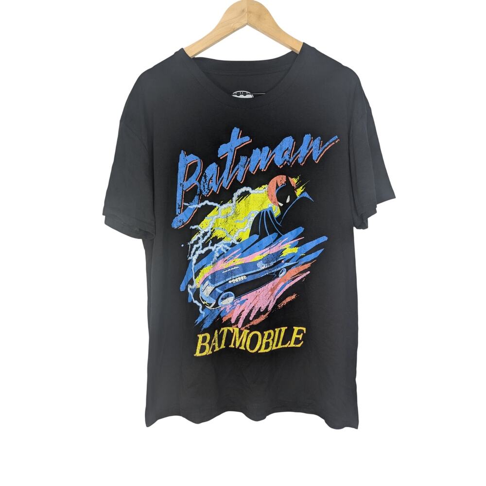 DC Batman Comic Book Vintage-Style Graphic Short Sleeve T-shirt